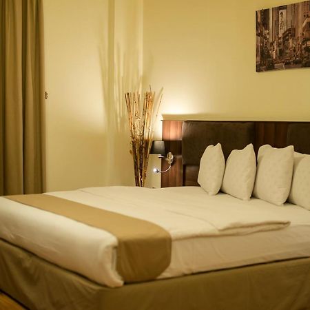 Weekend Hotel & Apartments Muscat Ngoại thất bức ảnh