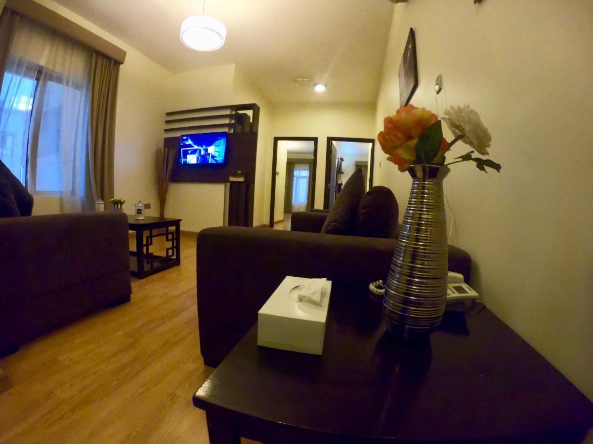 Weekend Hotel & Apartments Muscat Ngoại thất bức ảnh