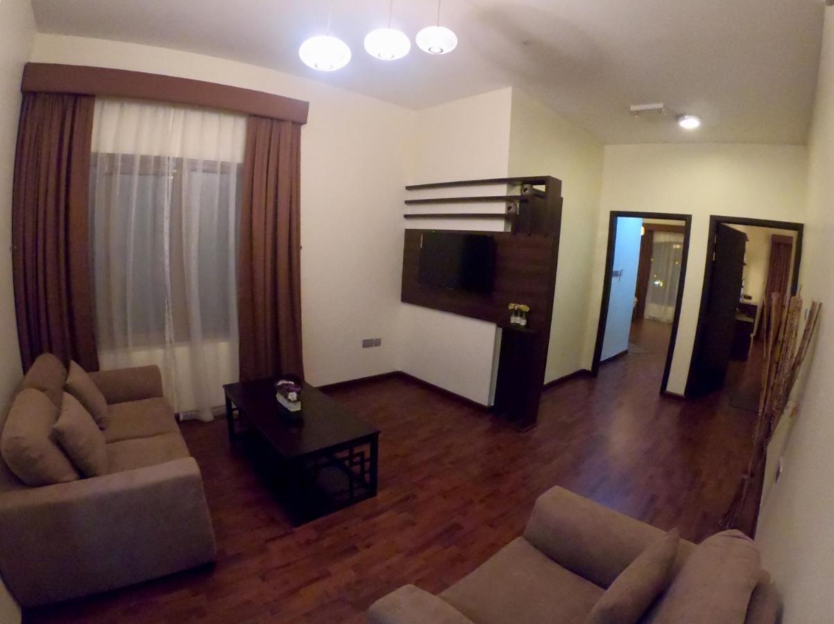 Weekend Hotel & Apartments Muscat Ngoại thất bức ảnh