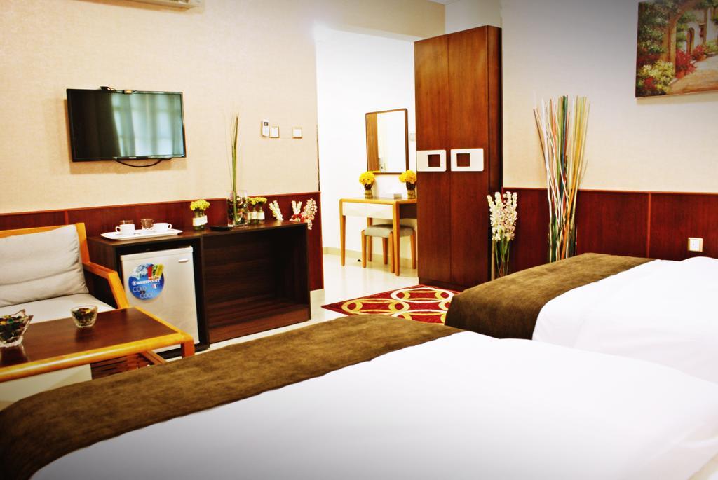 Weekend Hotel & Apartments Muscat Ngoại thất bức ảnh