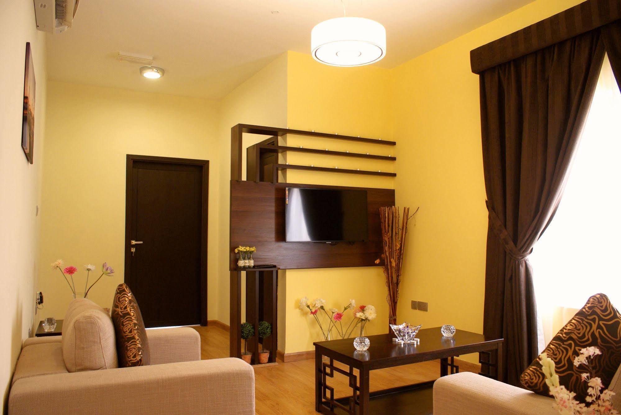 Weekend Hotel & Apartments Muscat Ngoại thất bức ảnh