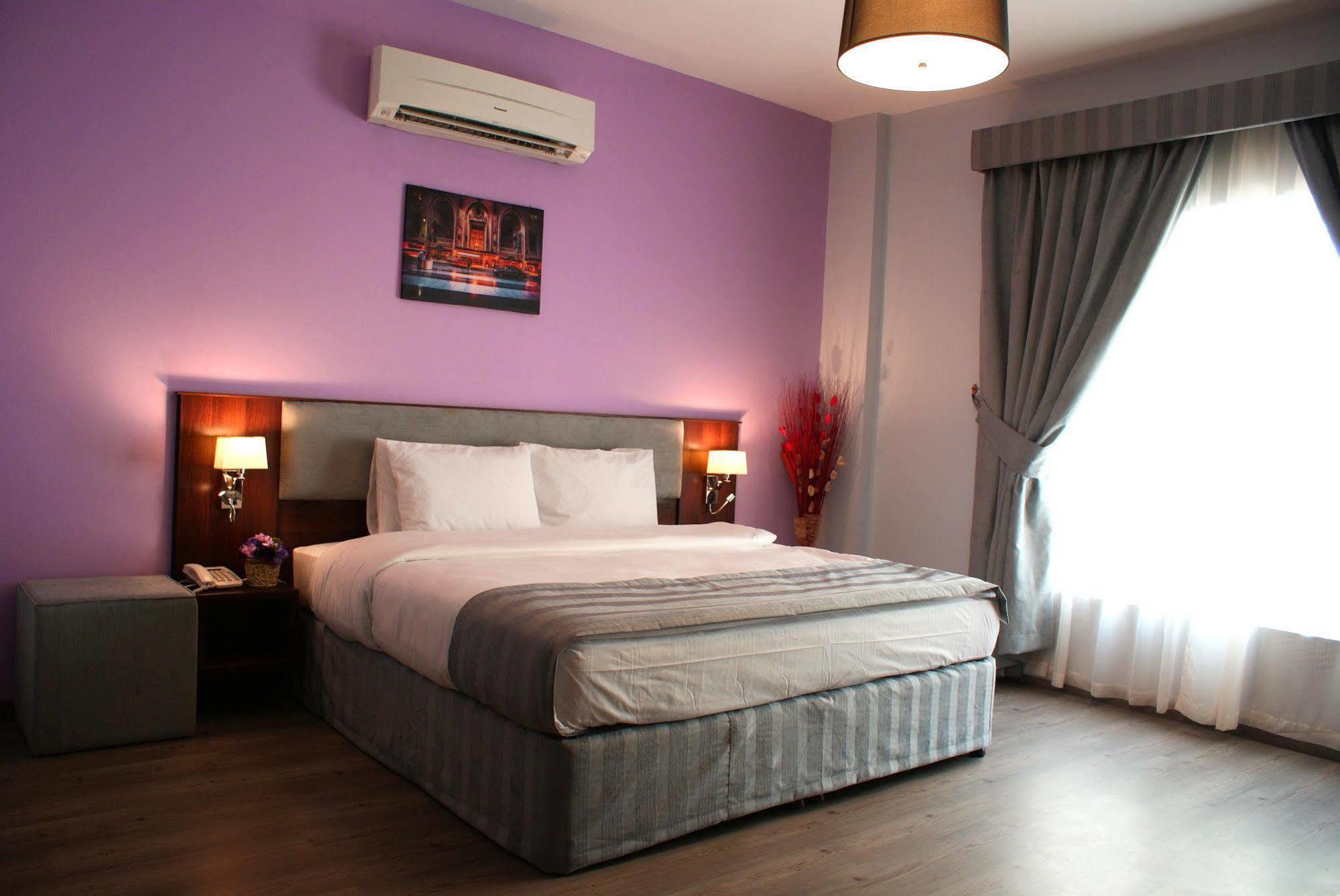 Weekend Hotel & Apartments Muscat Ngoại thất bức ảnh